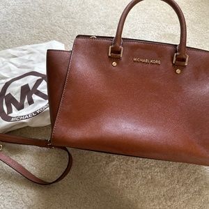 Michael kors leather handbag